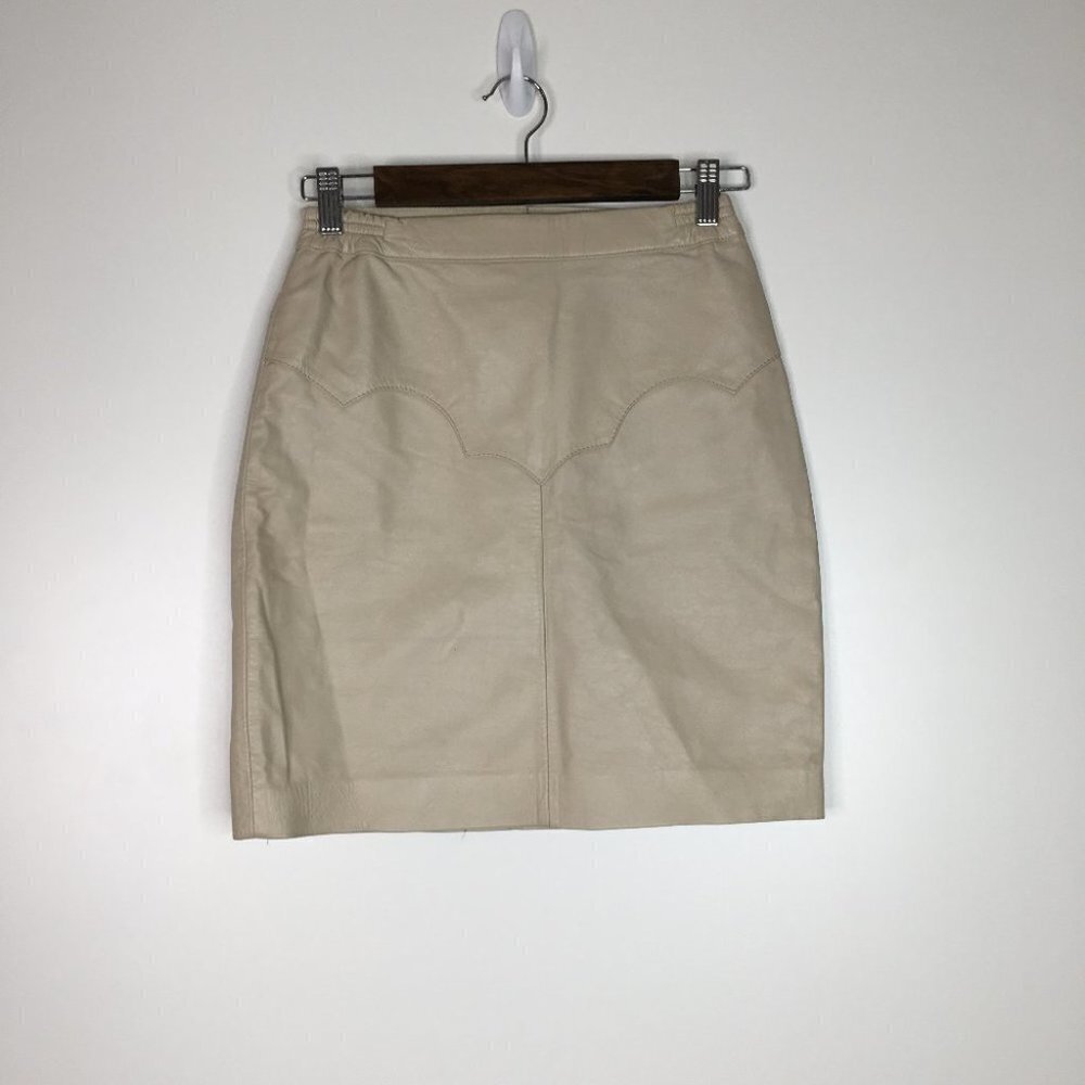 G. de V. Tan leather skirt 32